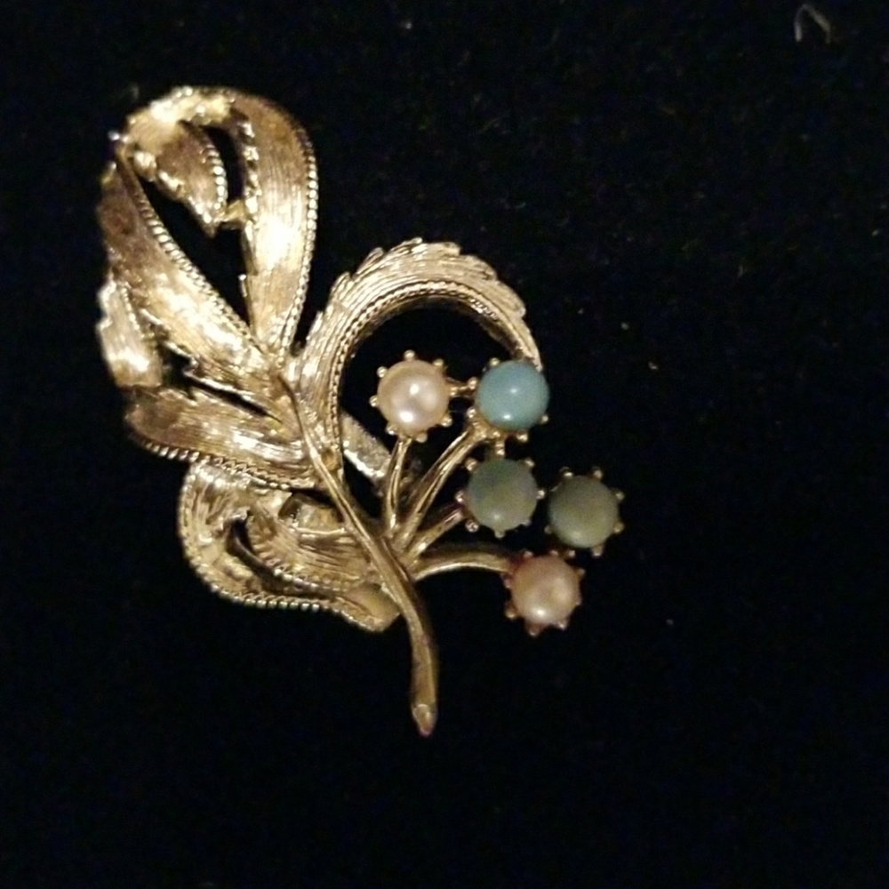 Pin - Picture 4 of 4